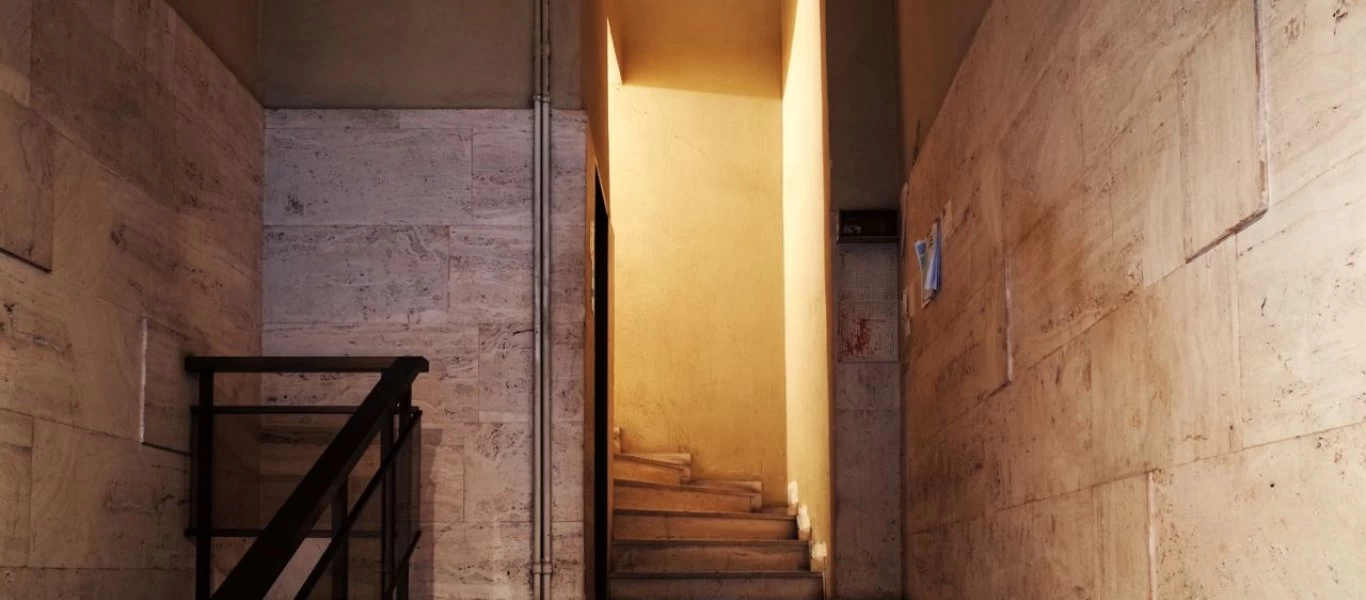 Ανακοίνωση πολυκατοικίας για την ανακύκλωση: «Όπως αρμόζει στο προάστιο που ζούμε» (φωτό)